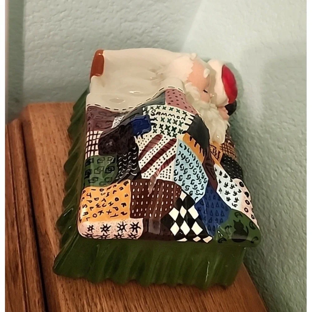 VTG Alberta Mold Hand Painted‎ Ceramic Dish & Lid Sleeping Santa Patchwork Quilt